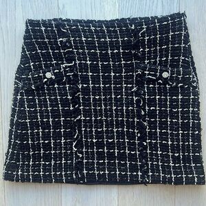 MANGO Short Skirt w/ Gem Pockets (S)